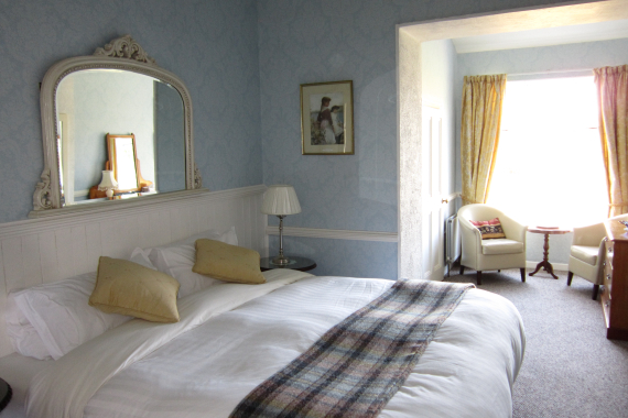 Kamer Mallmore House